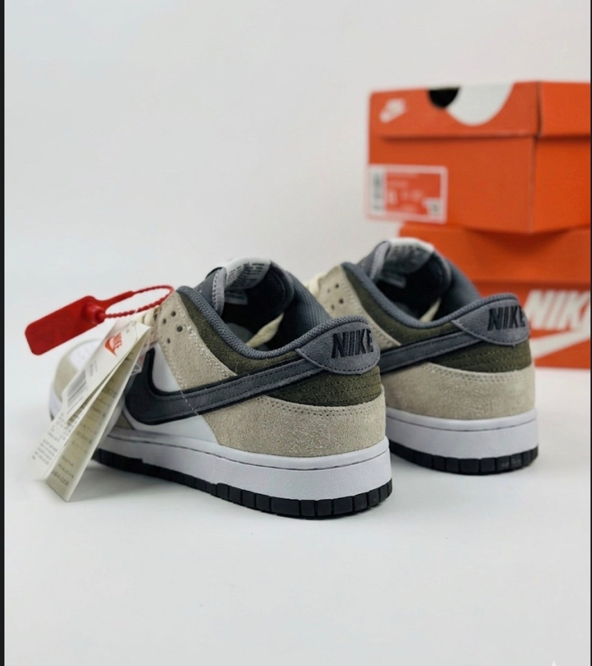 Nike Dunk Low – Sokak Stili Buluşuyor Zarafetle