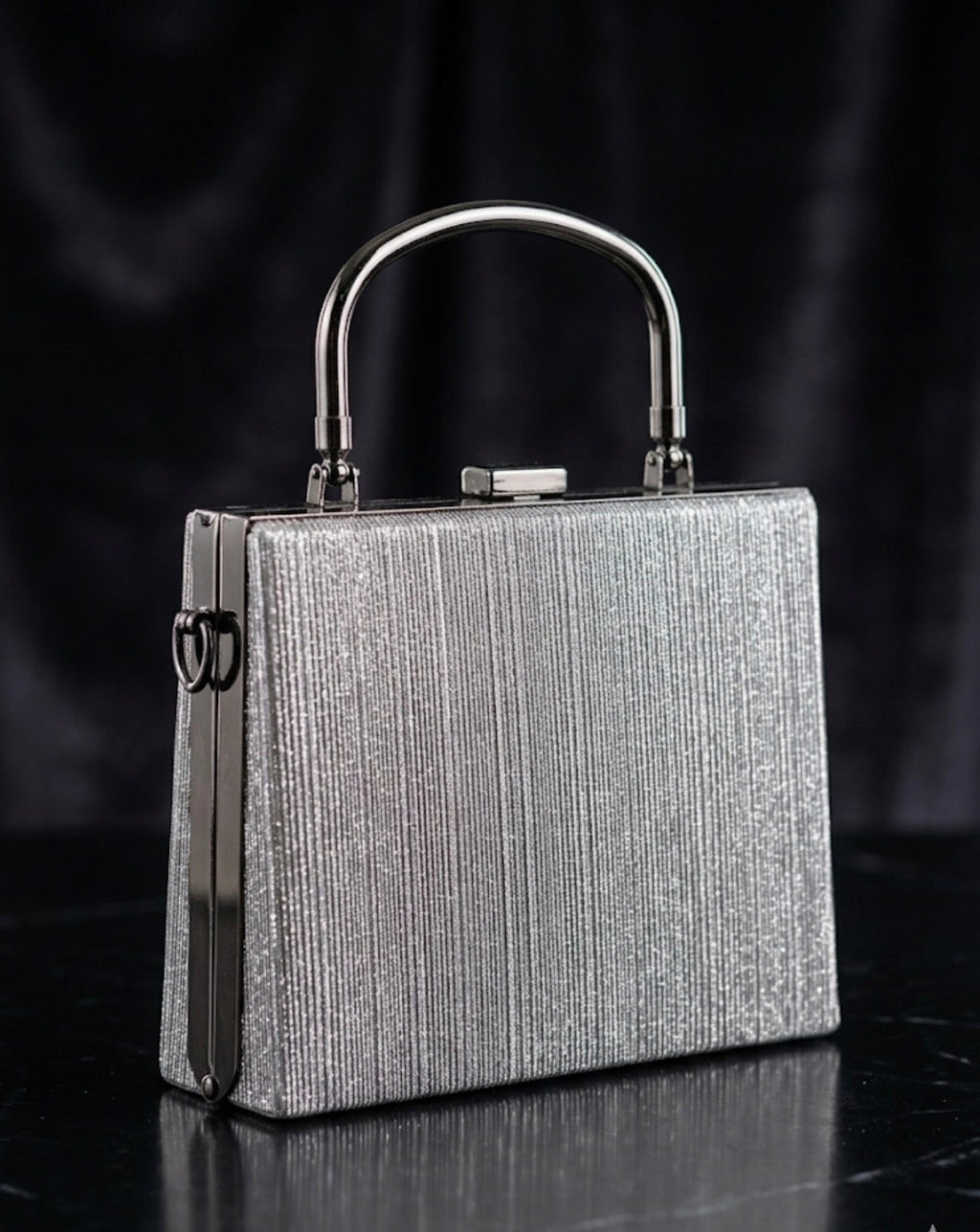 Gümüş Simli Abiye Box Bag – Siyah Gecenin Işıltılı Yıldızı