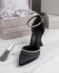 Kristal Bileğ Bantlı Siyah Saten – Dark Luxe