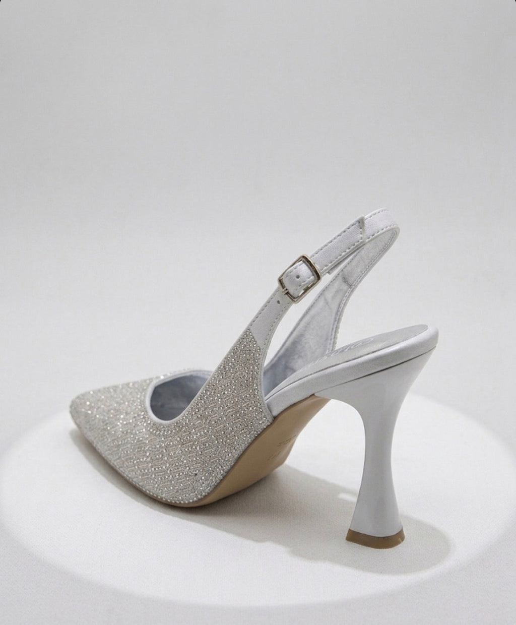 Gümüş Kristal Taş İşlemeli Heykel Topuklu Slingback