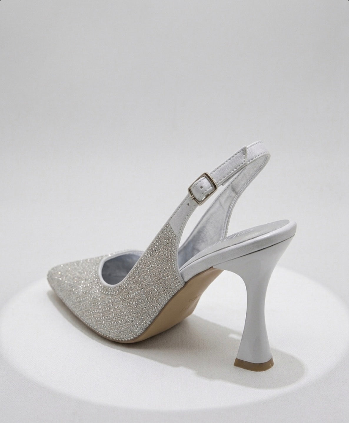 Gümüş Kristal Taş İşlemeli Heykel Topuklu Slingback