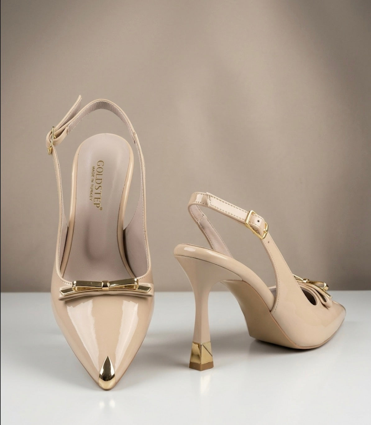 Goldstep Altın Fiyonk Detaylı Nude Rugan Slingback Stiletto – Soft Luxe