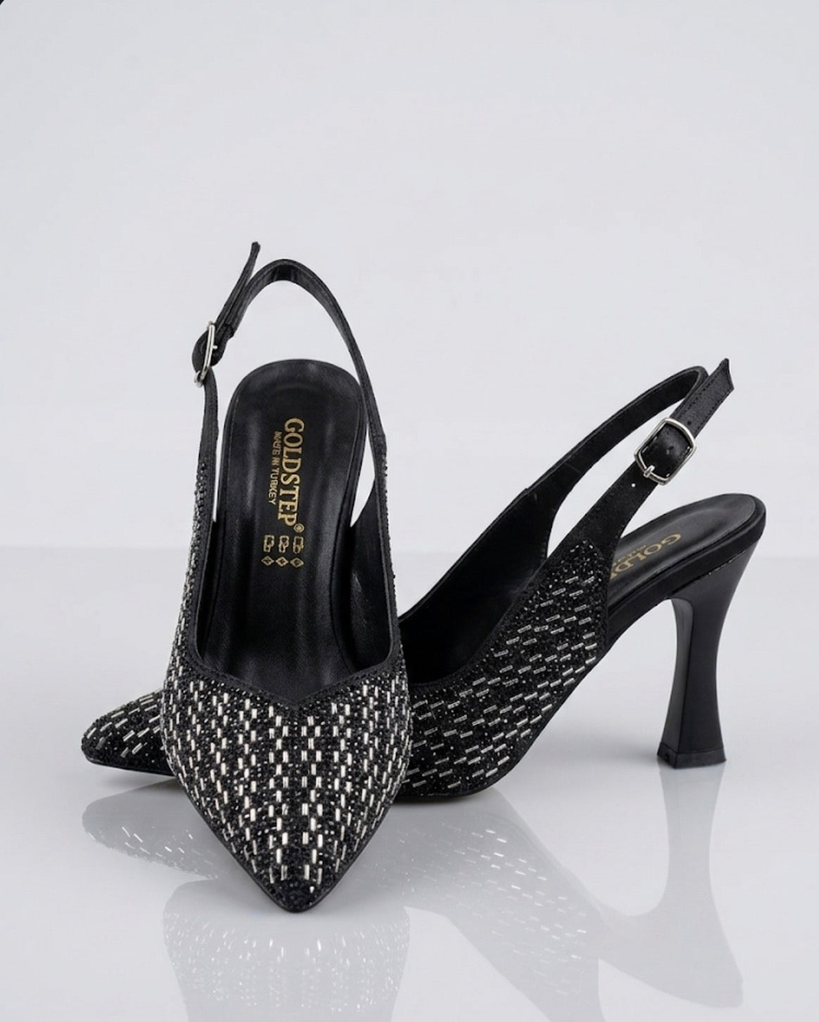 Siyah Kristal Taş İşlemeli Heykel Topuklu Slingback