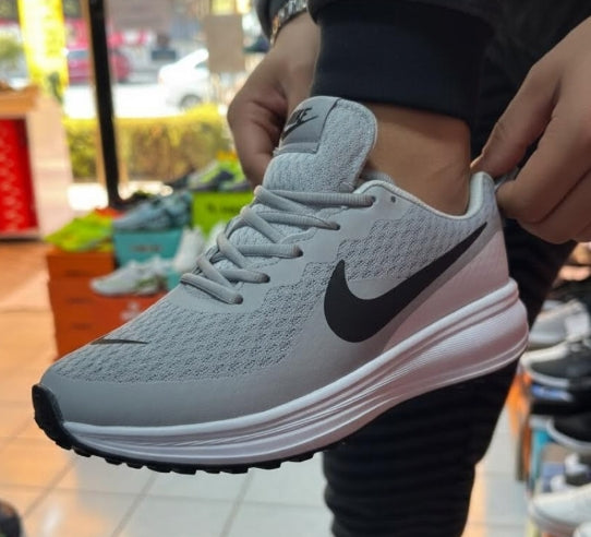Nike Erkek Spor Ayakkabı – Gri