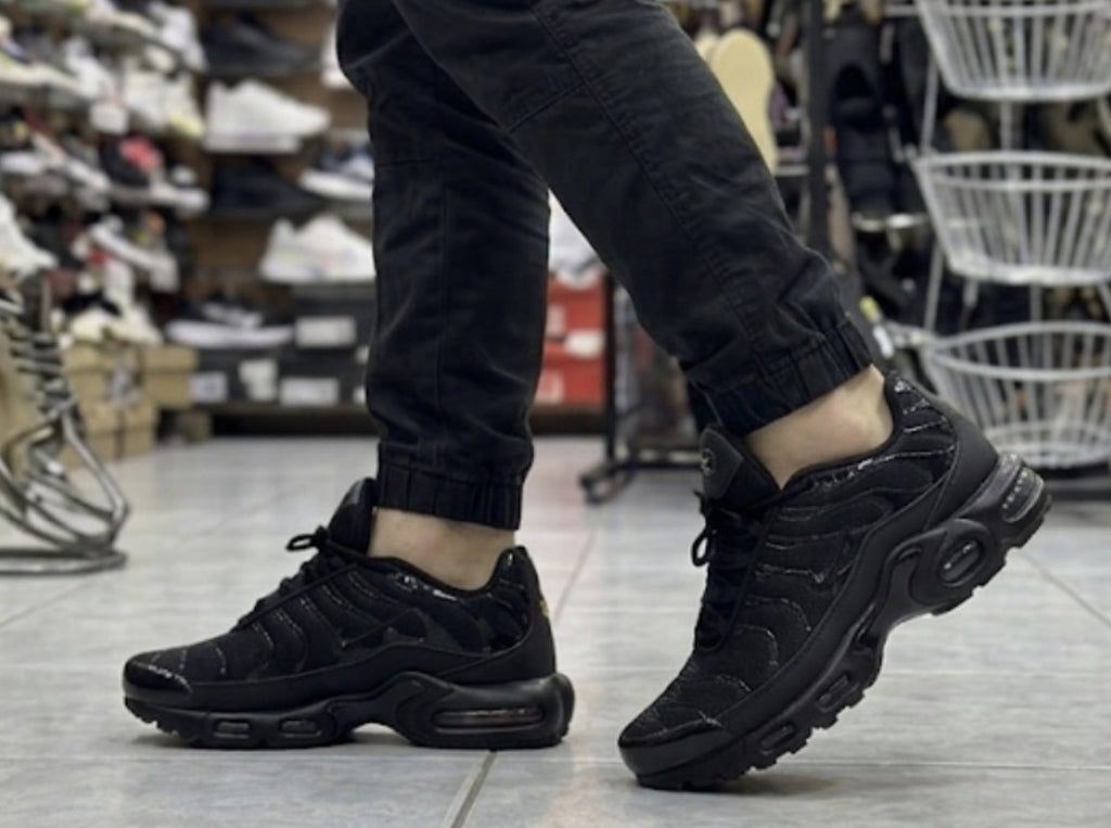 Nike TN Spor Ayakkabı