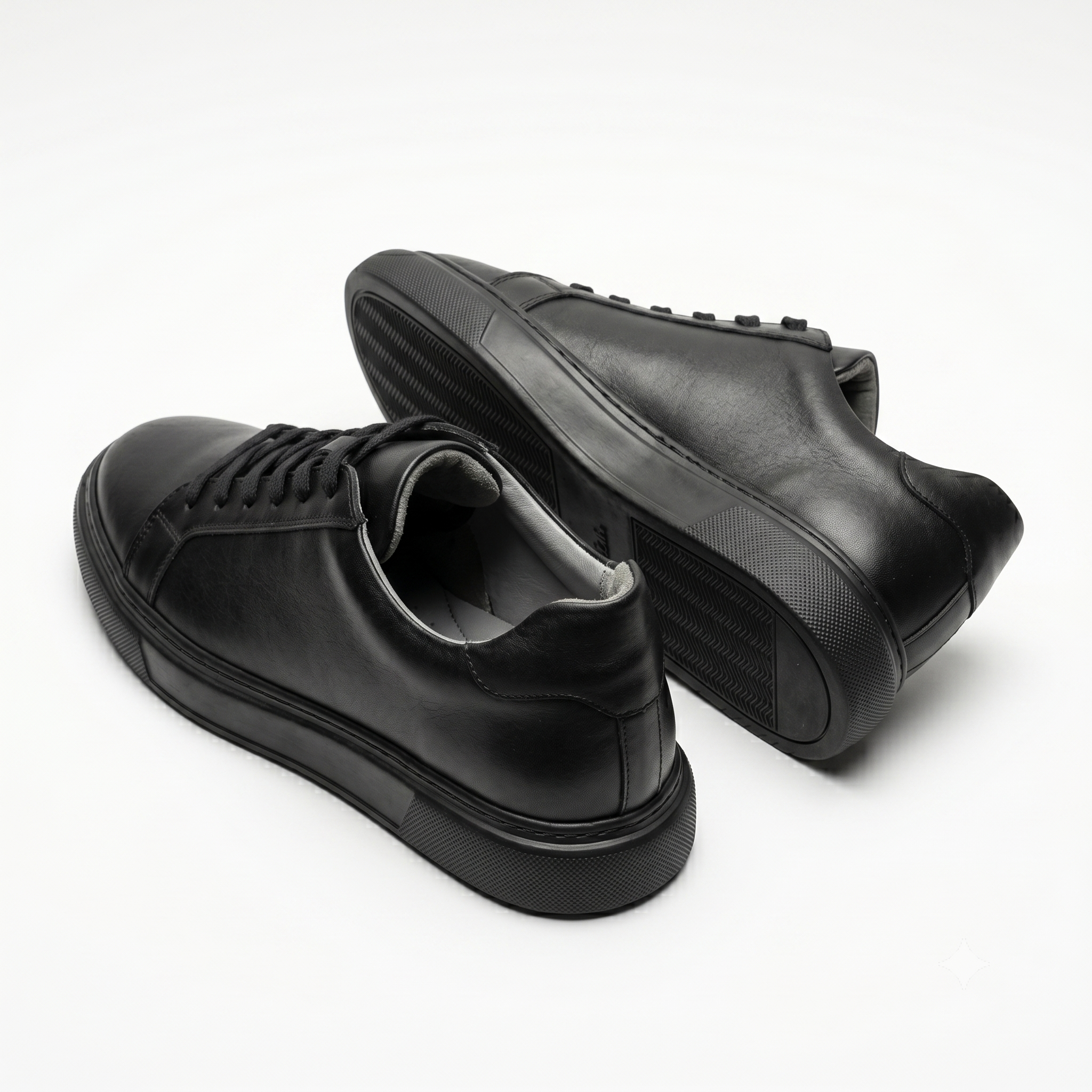 Erkek Tam Siyah Hakiki Deri Sneaker | All-Black Taban Şık Günlük