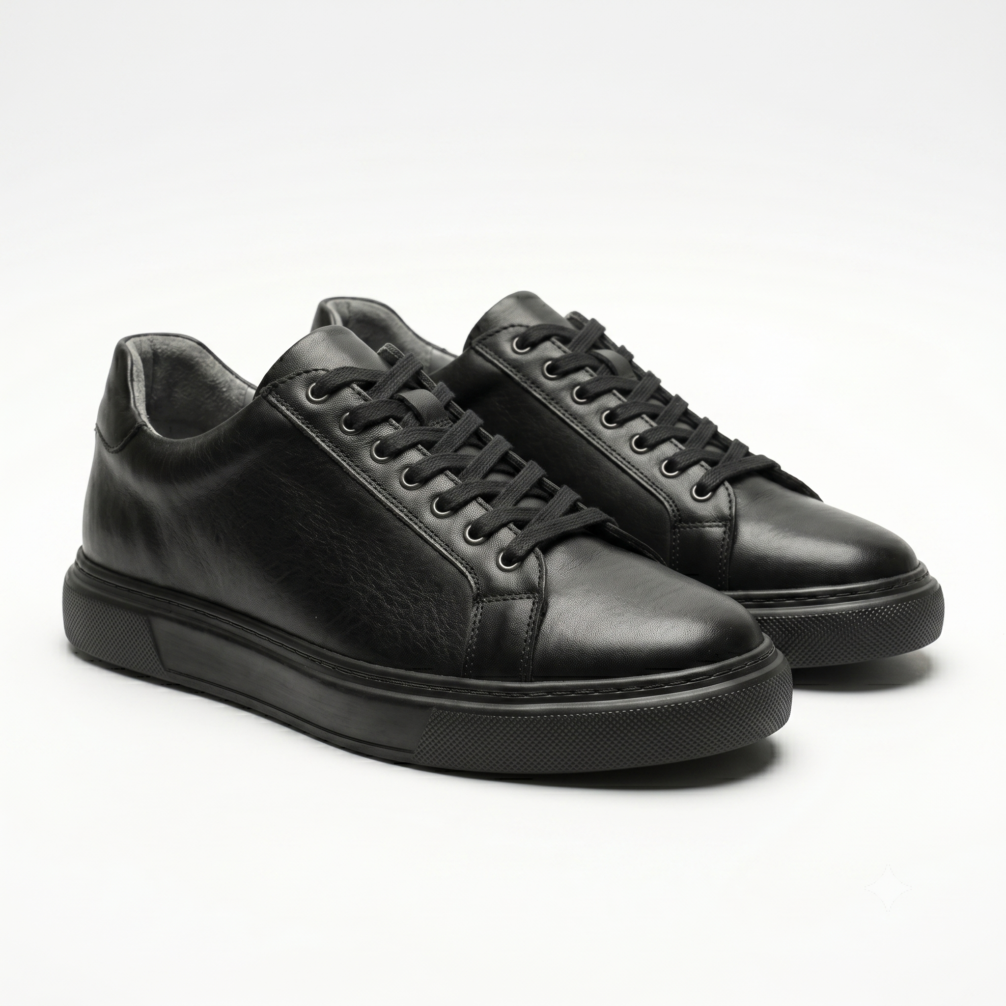 Erkek Tam Siyah Hakiki Deri Sneaker | All-Black Taban Şık Günlük