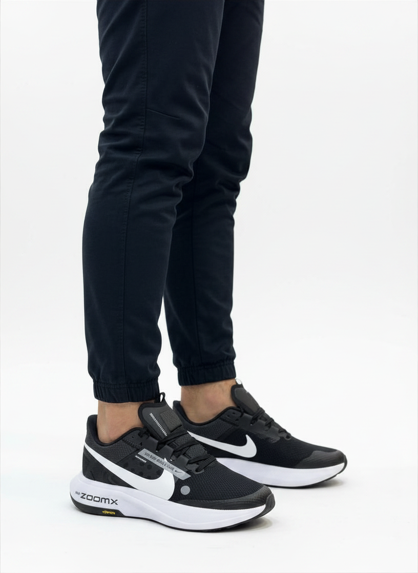 Nike ZoomX Erkek Spor Ayakkabı – Siyah/Beyaz